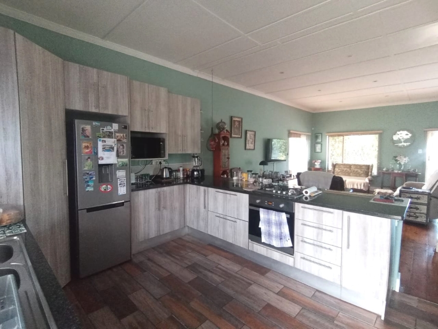 5 Bedroom Property for Sale in Berea Eastern Cape